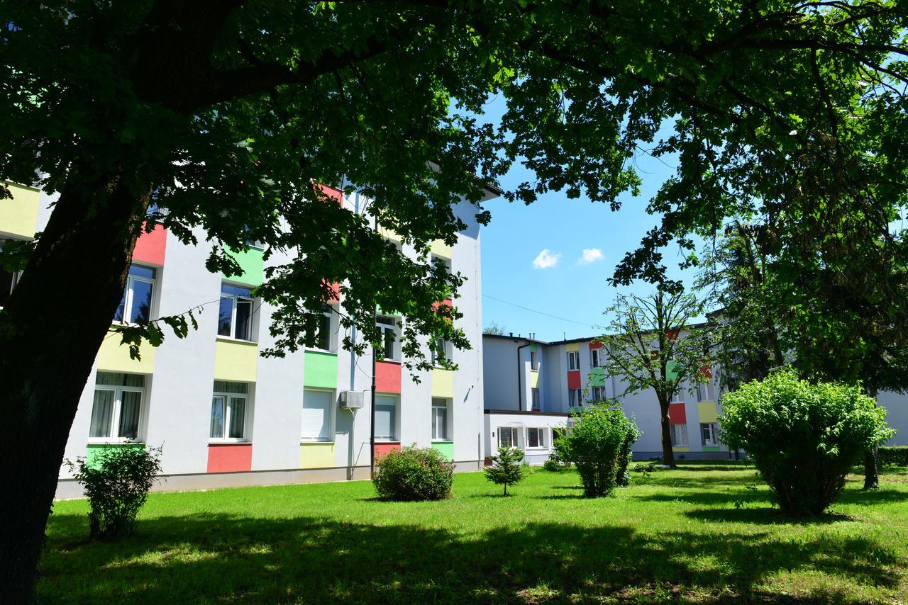 Dijaski Dom Bezigrad Ljubljana Hostel Exterior foto